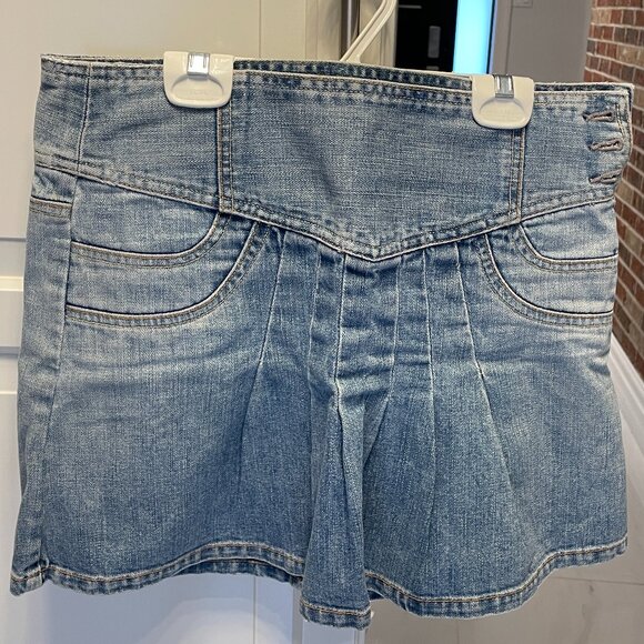 GAP Women mini jean skirt Sz 4 - Picture 3 of 7